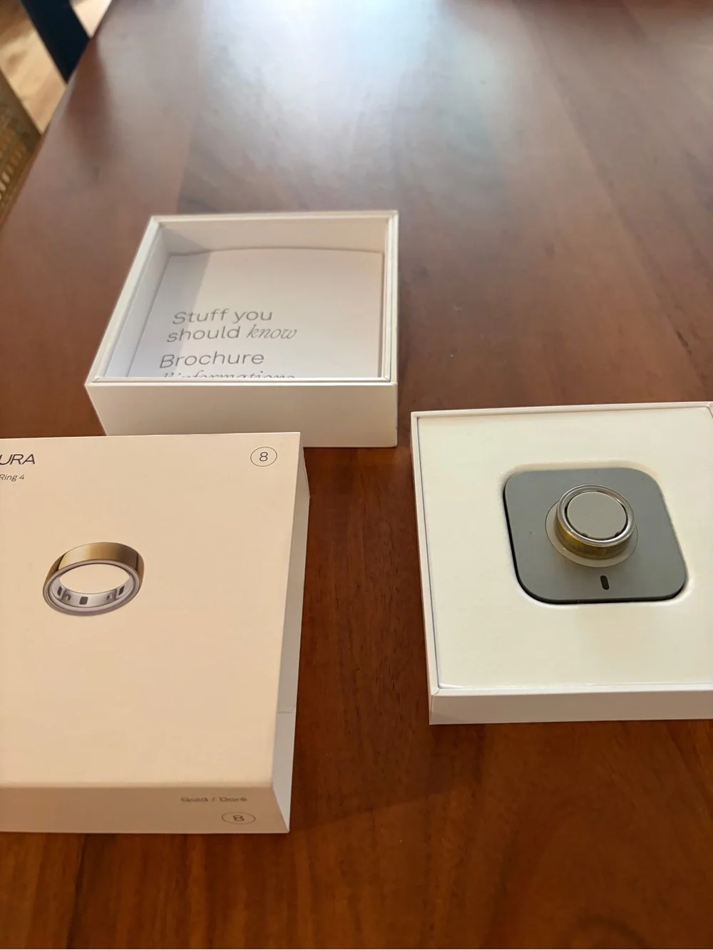 Oura Ring 4 Gen 4 – Size 8 – Box & Charger Included